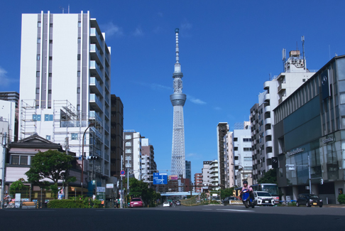 登上晴空塔螃蟹溫泉鄉輕井澤西湖合掌村五星飯店五日