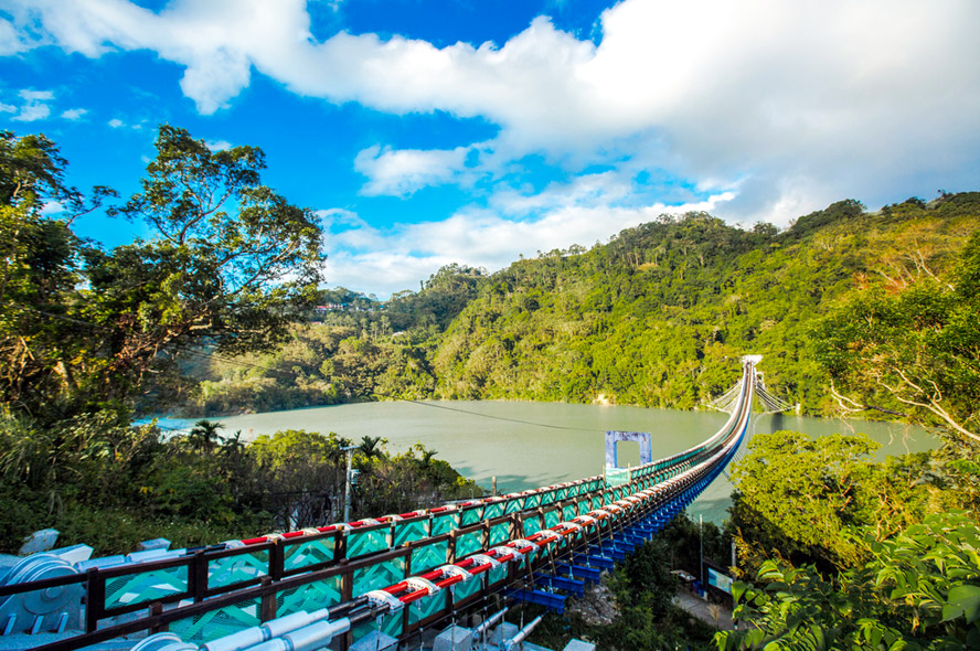 夢幻驛站～烏來獵人行腳、老鷹溪步道、高遶部落、新溪口吊橋3天
