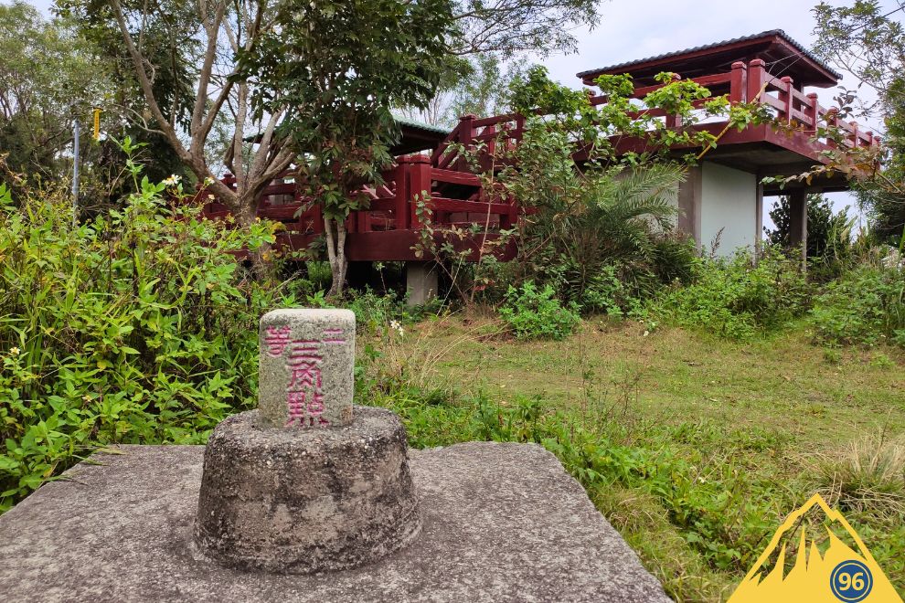 巴塱衞山
